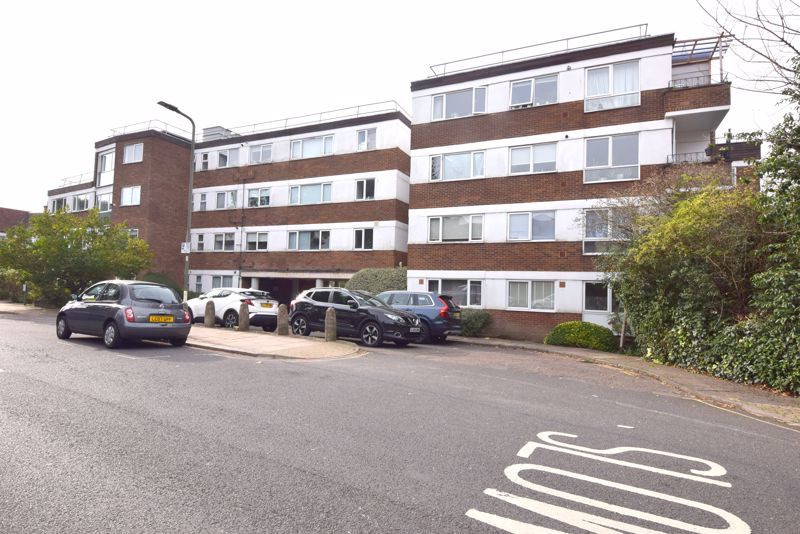 Property photo 1 of 6 Photo 3