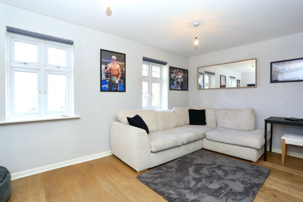 Property photo 3 of 13 Img_8028