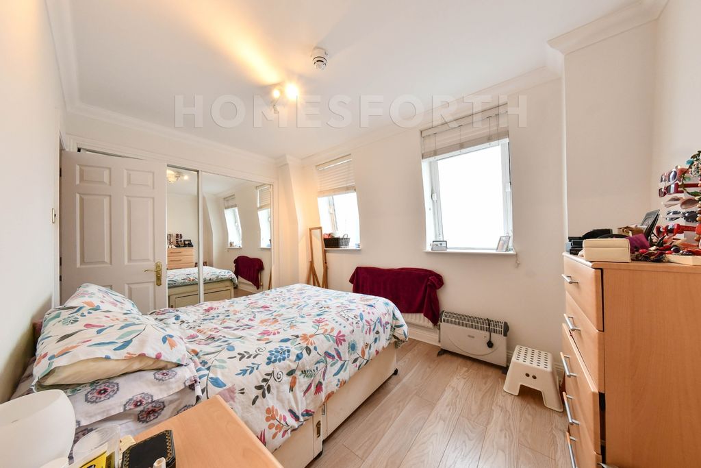 Property photo 3 of 19 Photo 4
