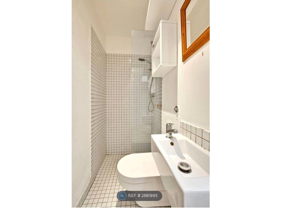 Property photo 2 of 3