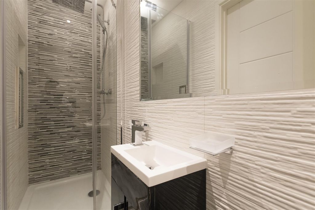 Property photo 3 of 7 Property Photo