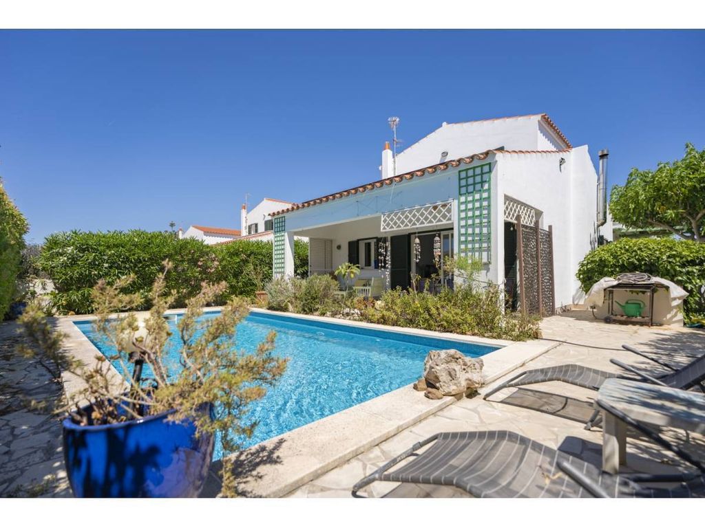 Property photo 1 of 30