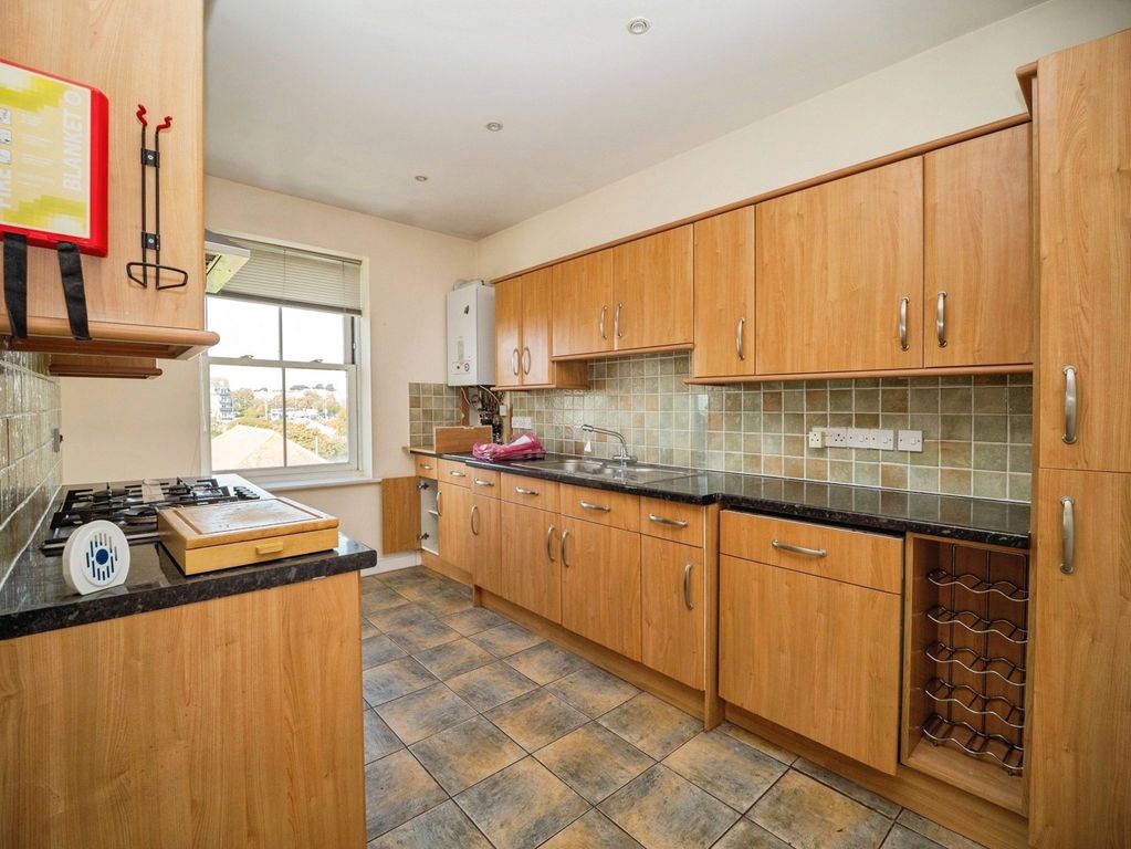 Property photo 3 of 18 Pbox-Img.Jpg
