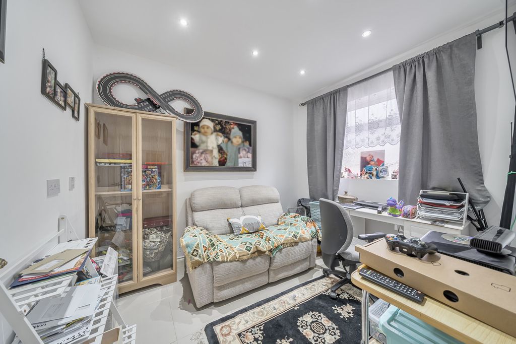 Property photo 3 of 22 1341747-13-68A337...
