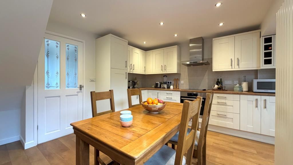 Property photo 3 of 12 Kitchen2.Jpg