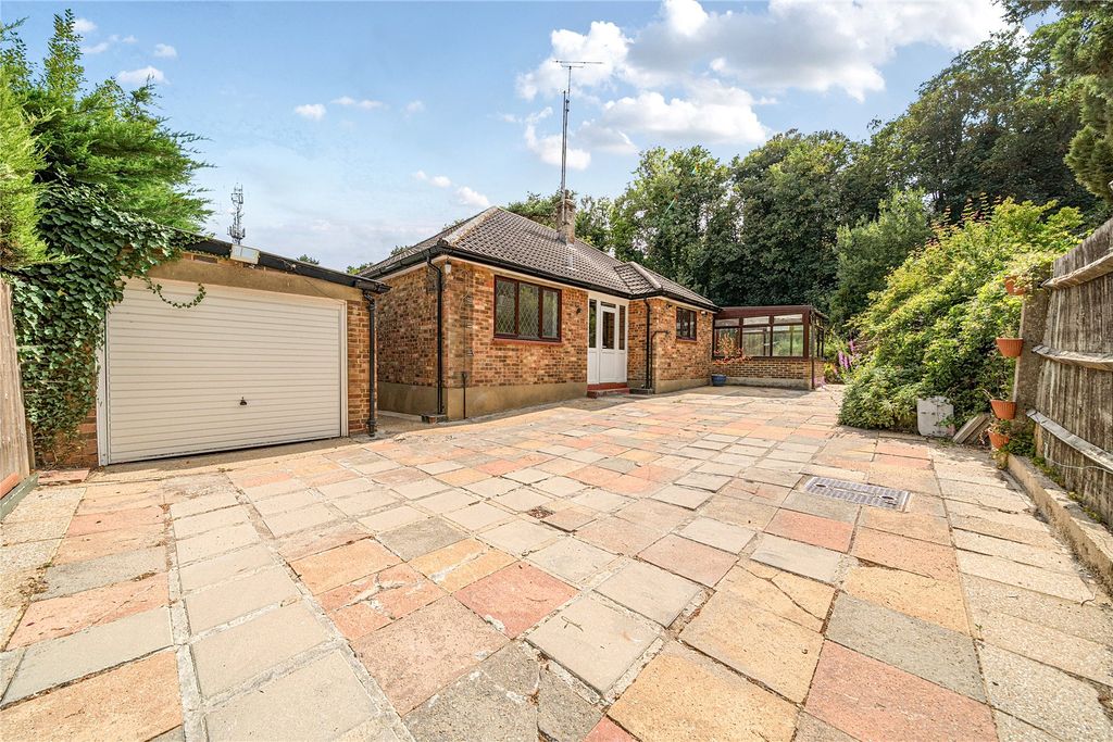 Property photo 2 of 17 Picture No. 14
