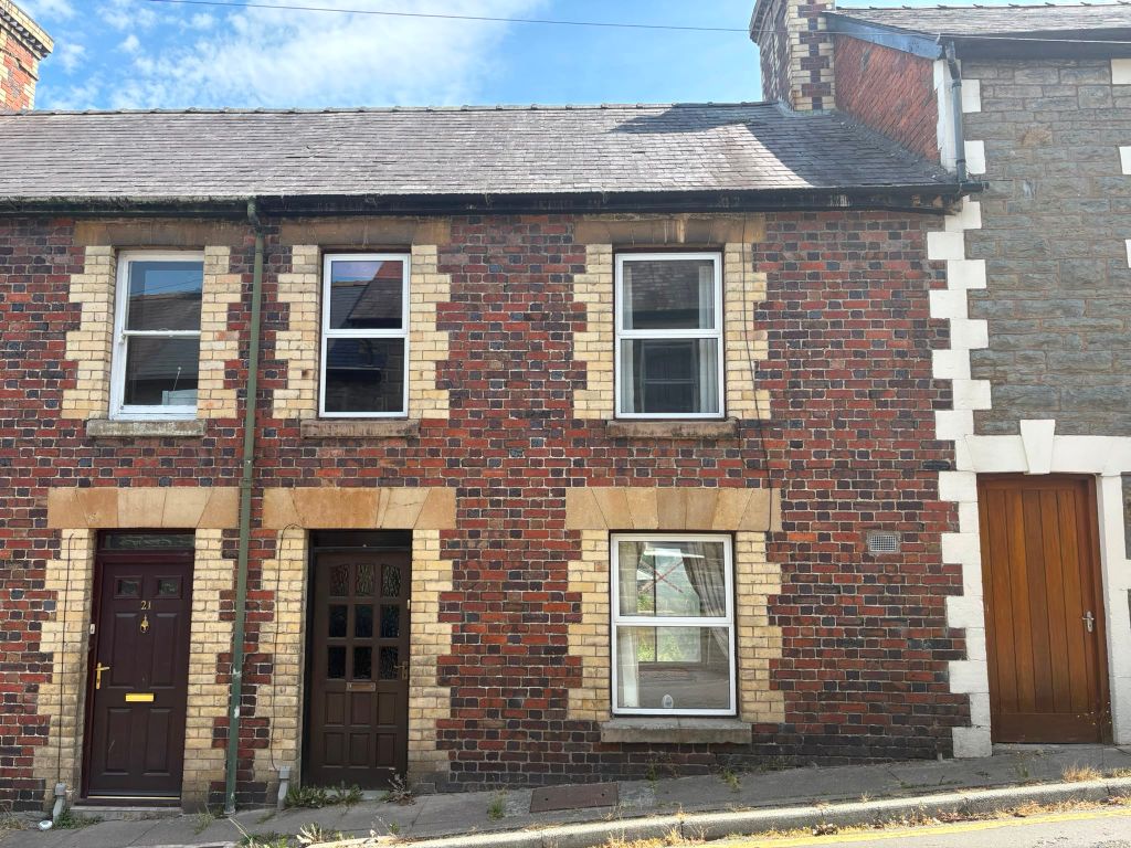 Property photo 2 of 18