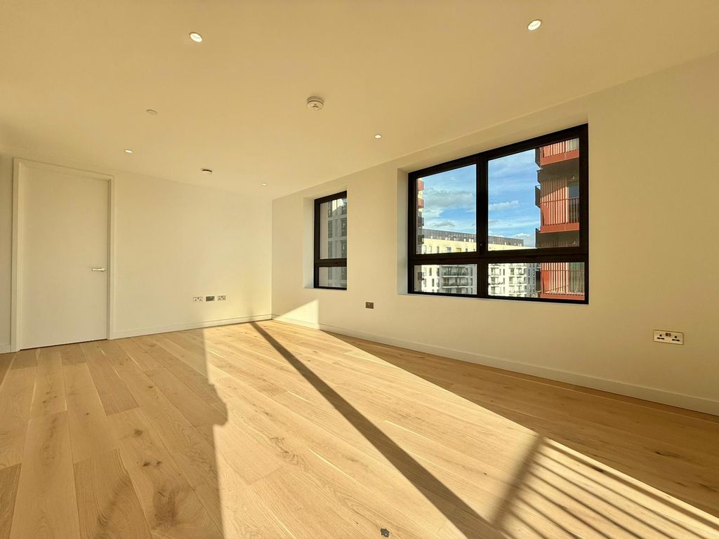 Property photo 2 of 16 Gallery