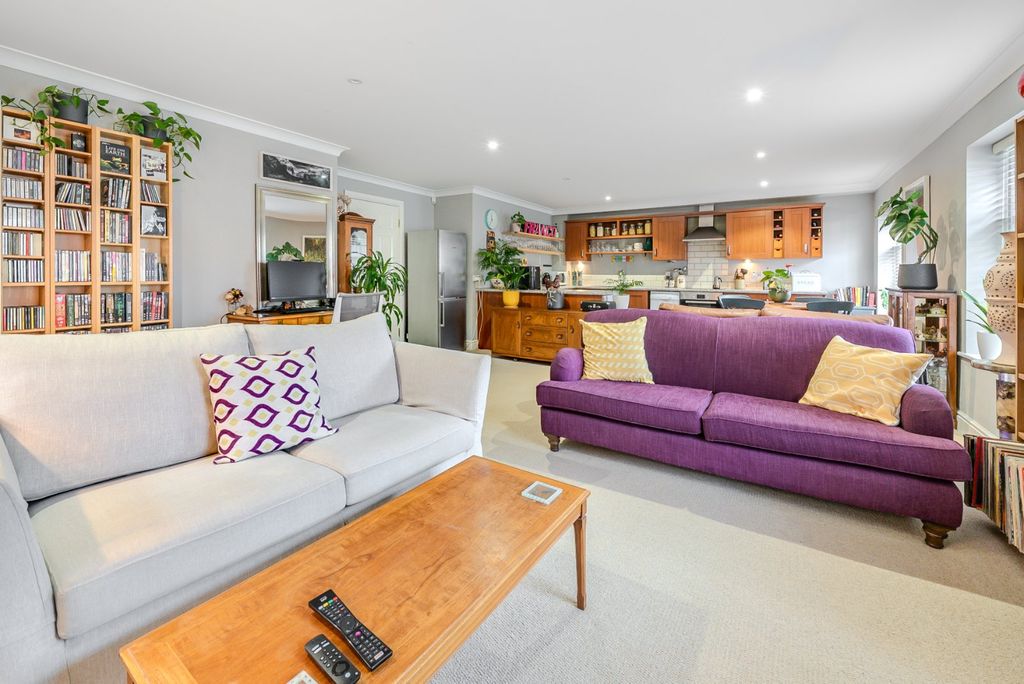 Property photo 3 of 18 Picture No. 07