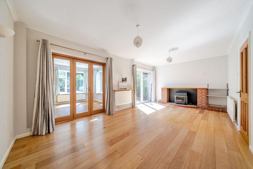 Property photo 3 of 13 3