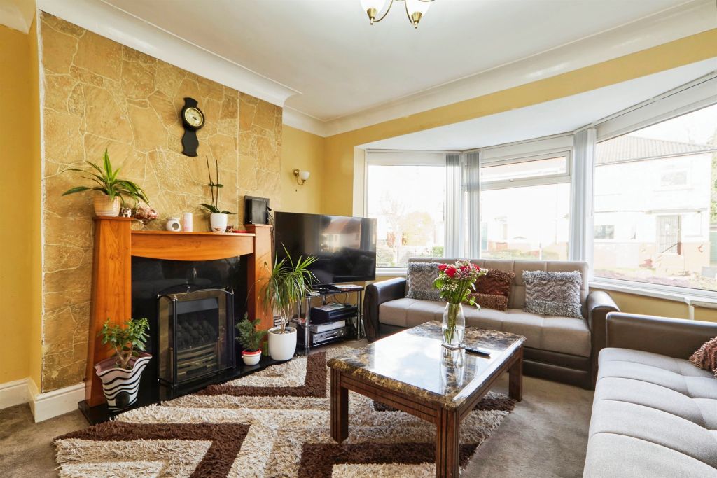 Property photo 2 of 14