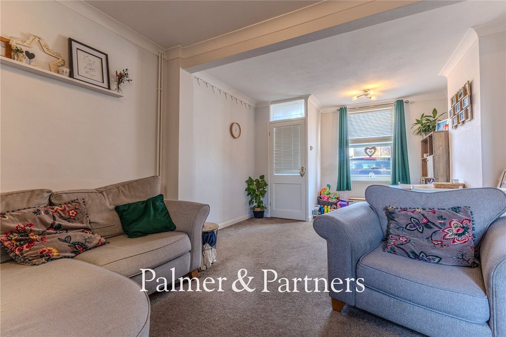 Property photo 2 of 24 Picture No. 16