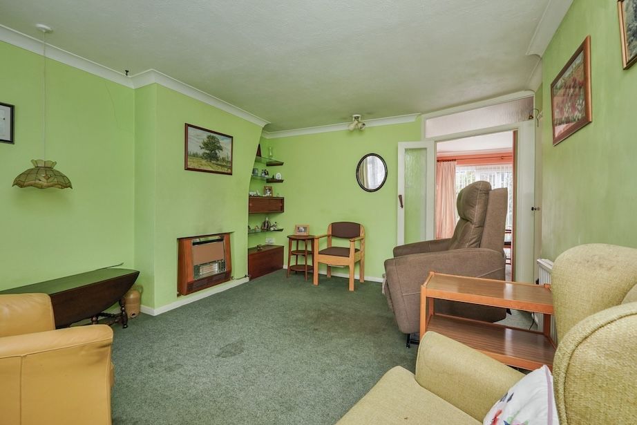 Property photo 2 of 23