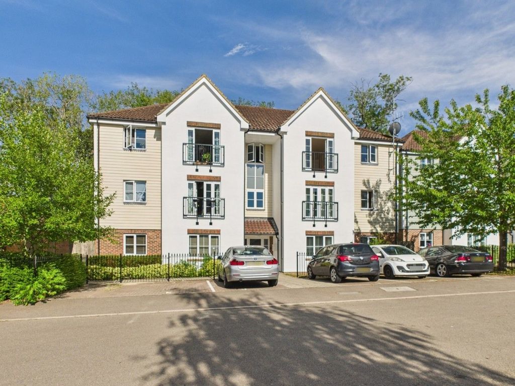 Property photo 1 of 8