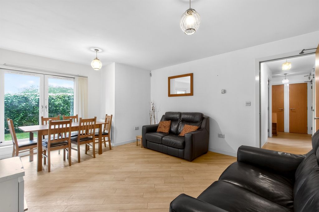 Additional image 5 of 2 bed flat for saleChandlers Court, Stirling FK8