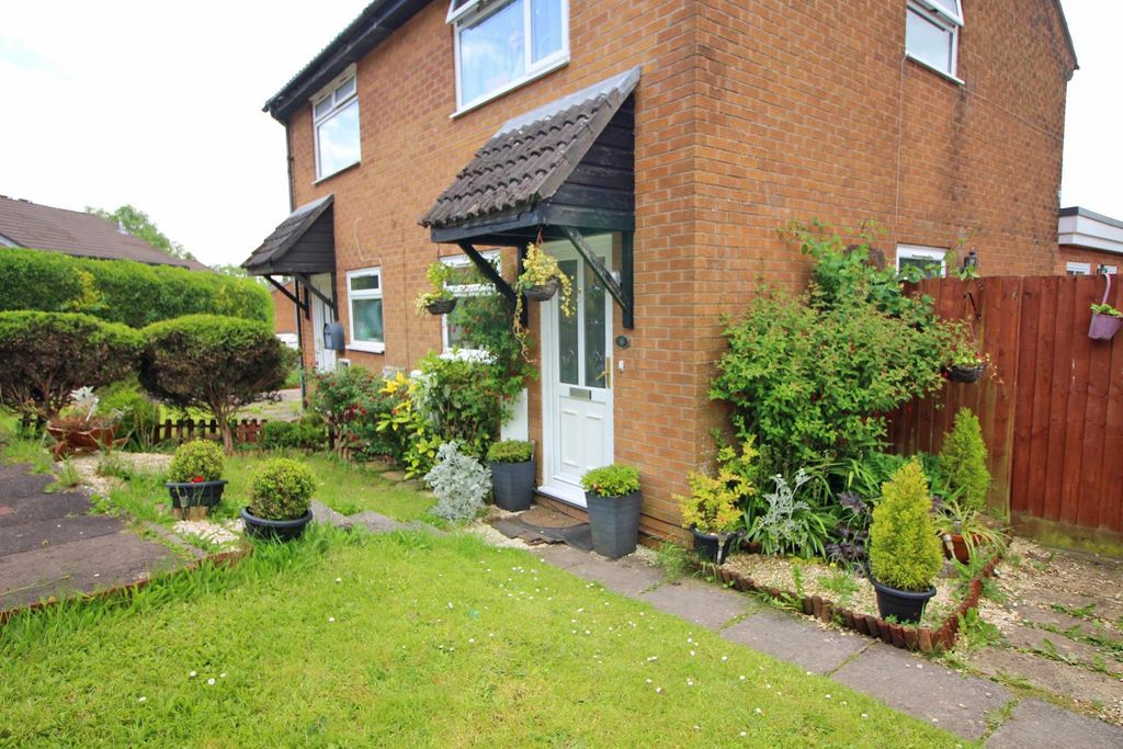 Property photo 1 of 16 Front 1.Jpg