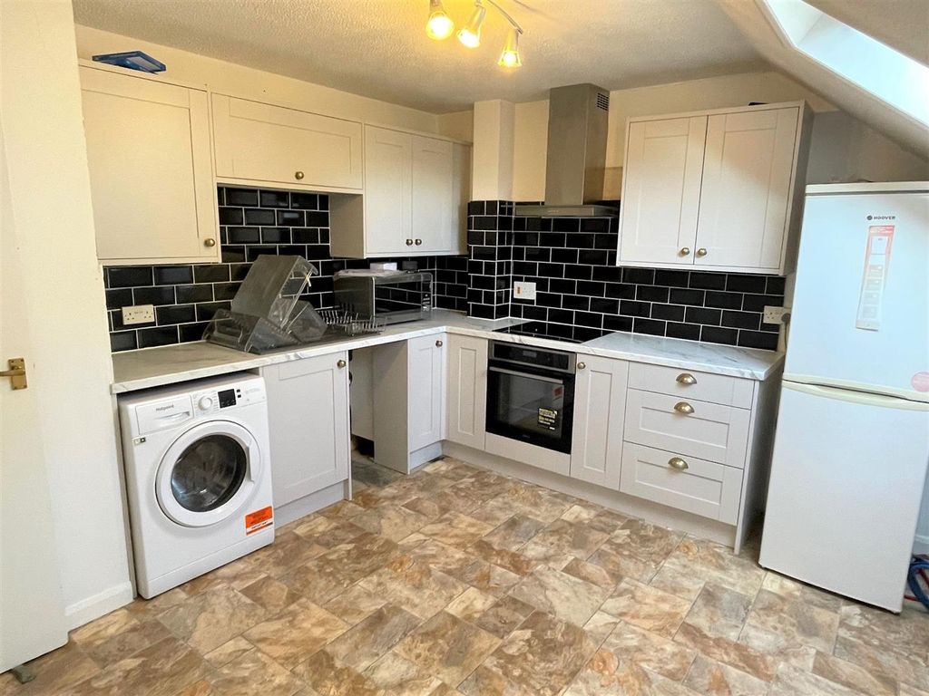 Property photo 2 of 6 Kitchen Bishop.Jpg