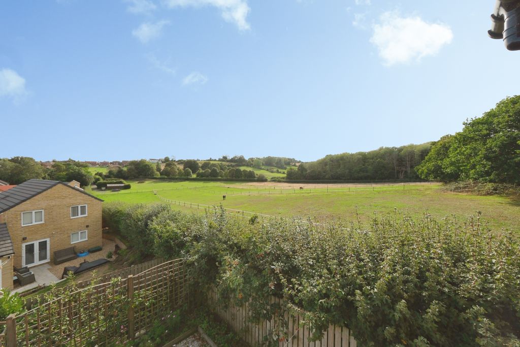 Property photo 2 of 32 Img_8386