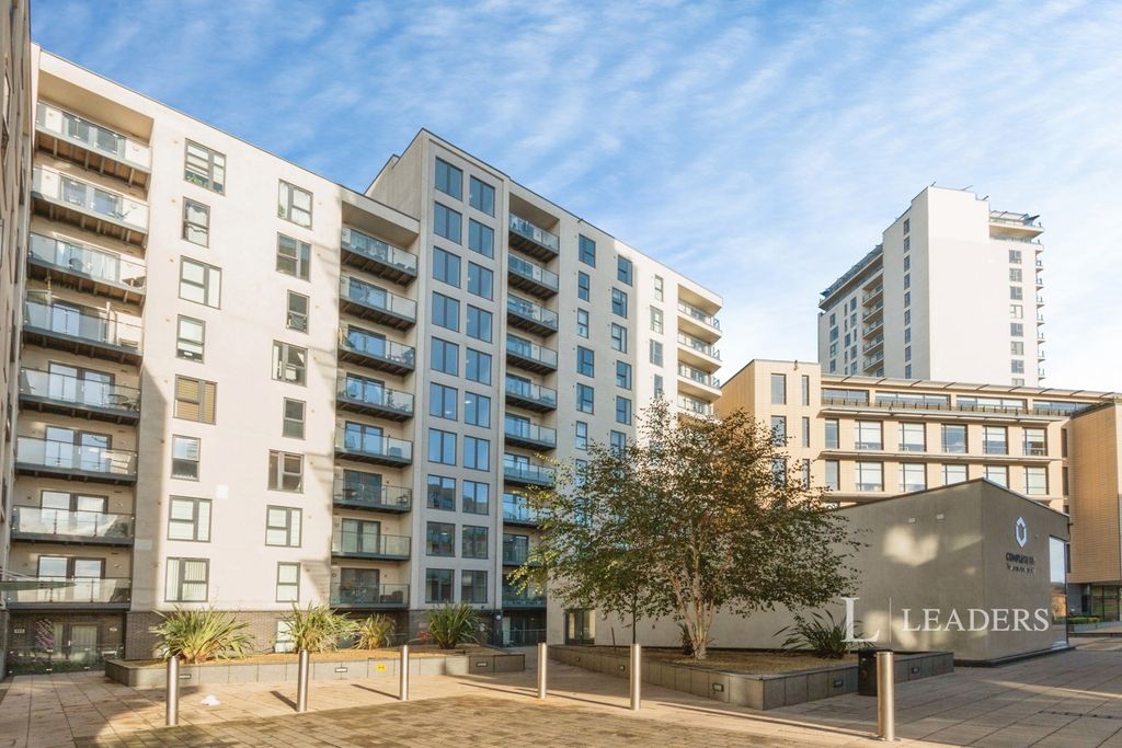 Property photo 1 of 19 Pbox-Img.Jpg