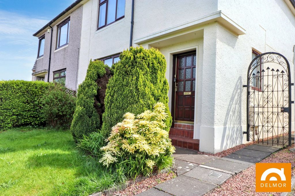 Property photo 2 of 23