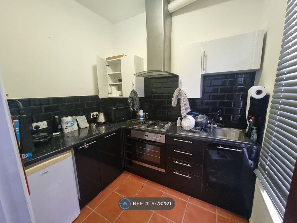 Property photo 2 of 3