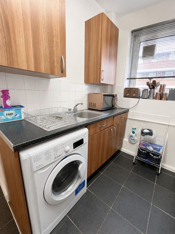 Property photo 3 of 6