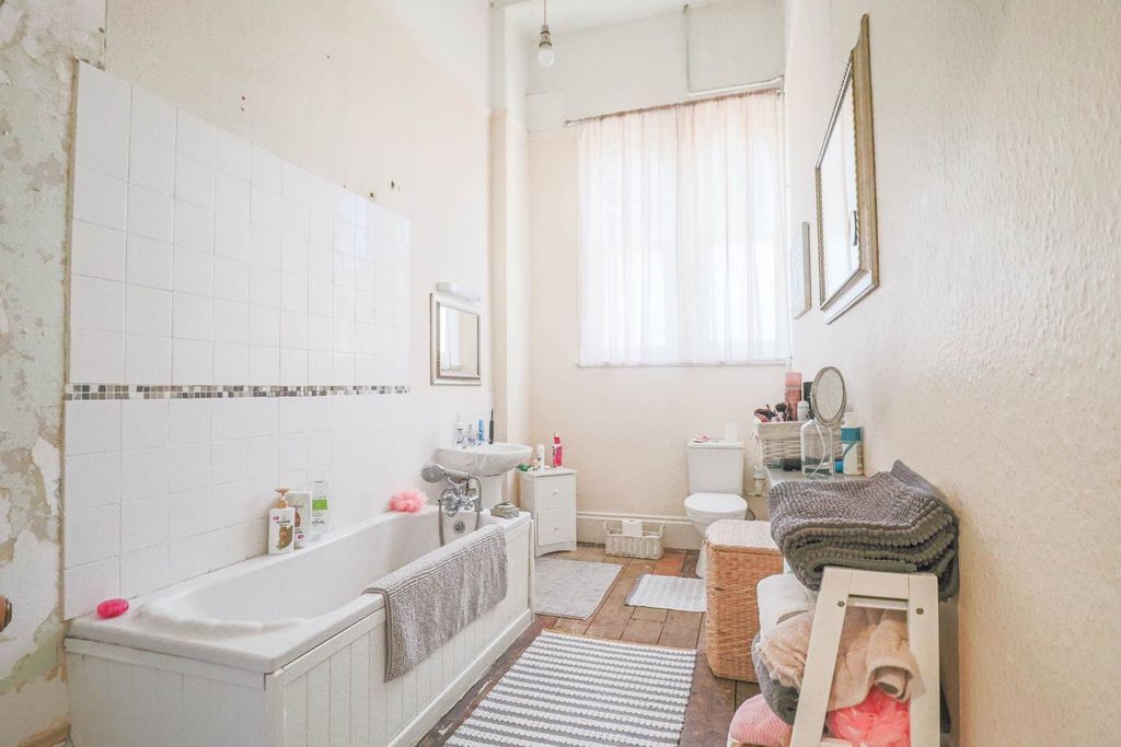 Additional image 13 of 2 bed flat for saleSouth Road, Weston-Super-Mare BS23