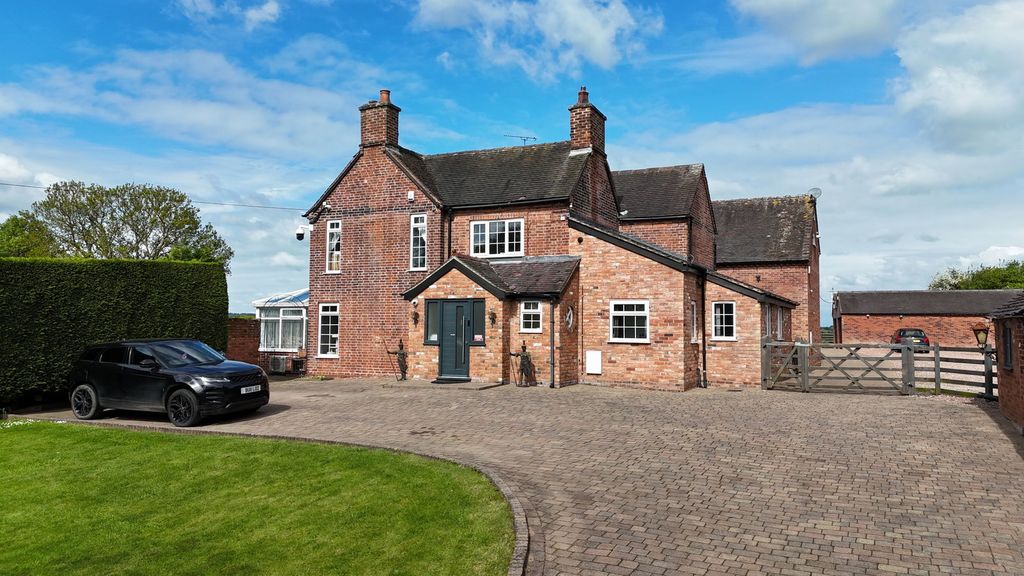 Property photo 2 of 48