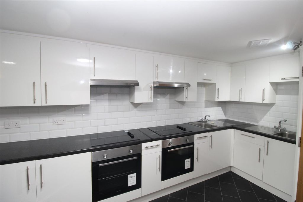 Property photo 3 of 27 Img_0446.Jpg