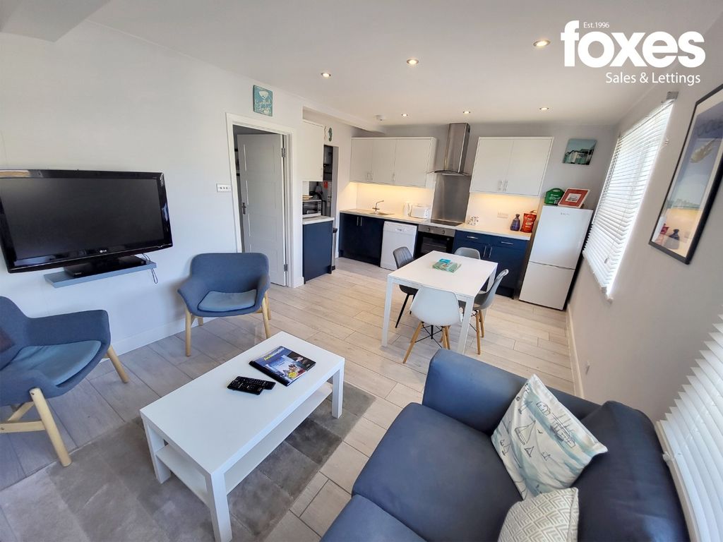 Property photo 2 of 14 2280772