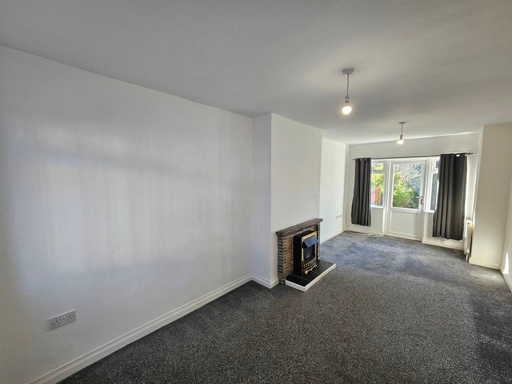 Property photo 2 of 11 Photo 12