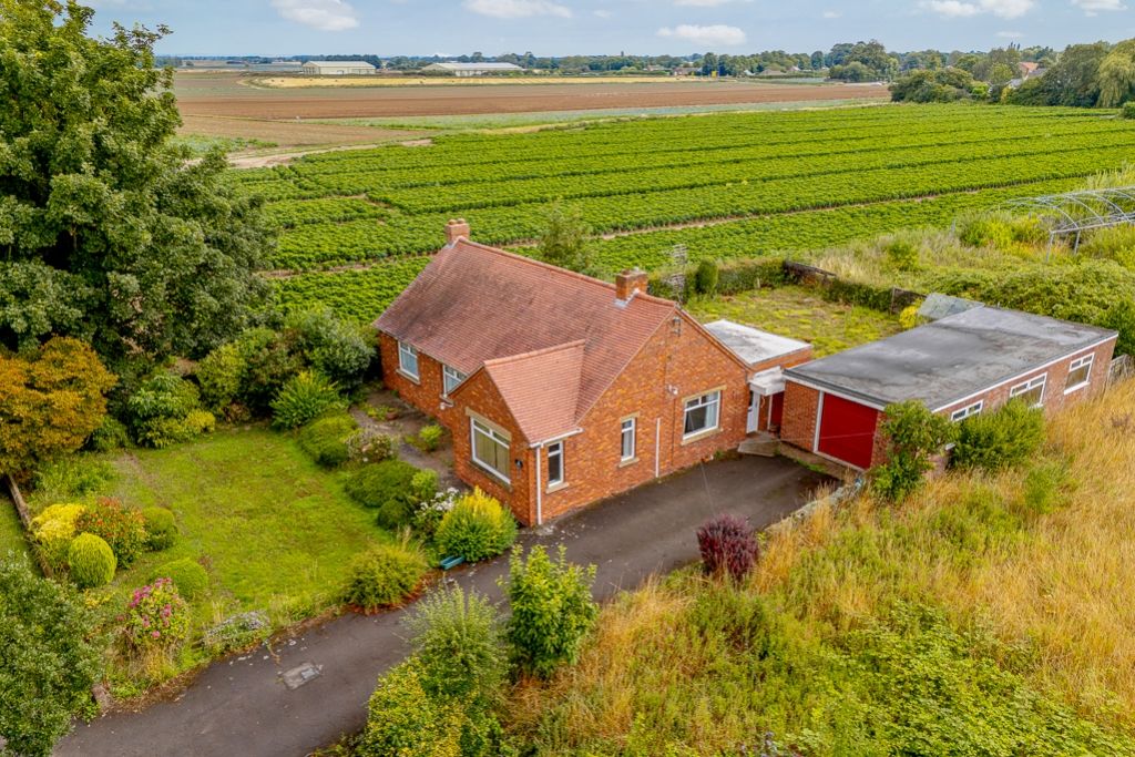 Property photo 1 of 22 Mariners (Old Leake)-2