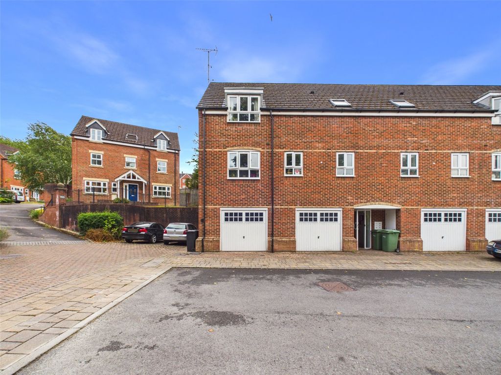 Property photo 1 of 19 Picture No. 02