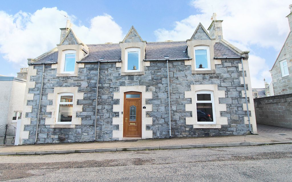 Property photo 1 of 21