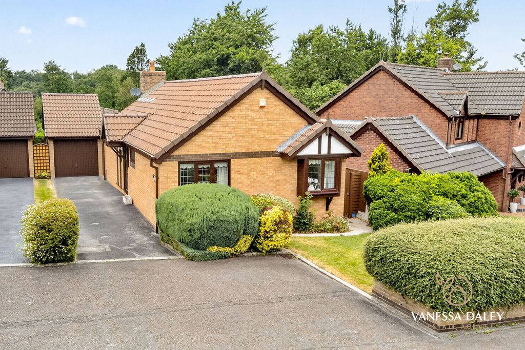 Property photo 1 of 29