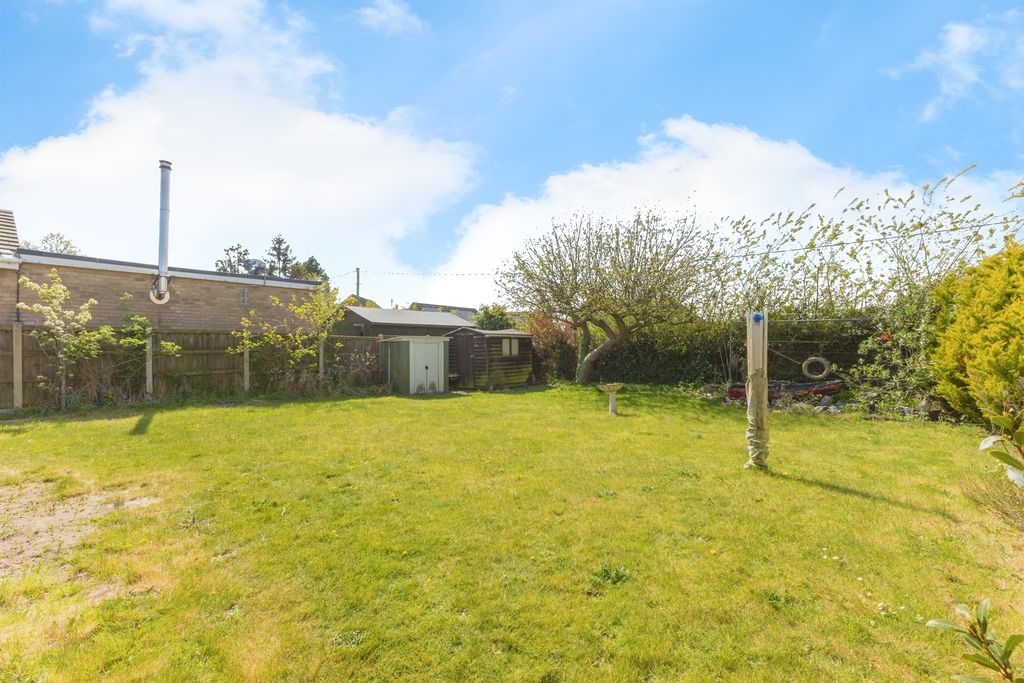 Property photo 3 of 17