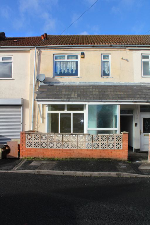 Property photo 1 of 4