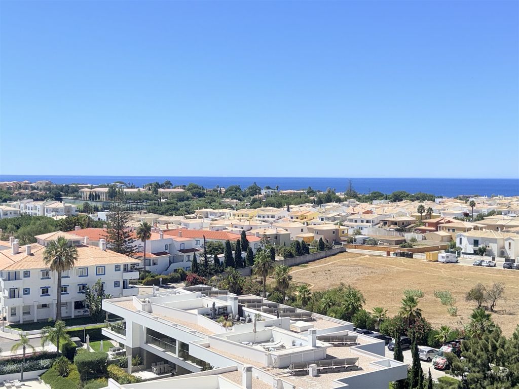 Property photo 1 of 24 Elegant Top-Floor 3 Bedroom Penthouse With Panoramic Sea & City Views In Porto De Mós, Lagos