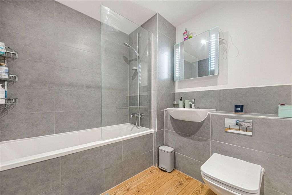 Property photo 3 of 19 Picture No. 06