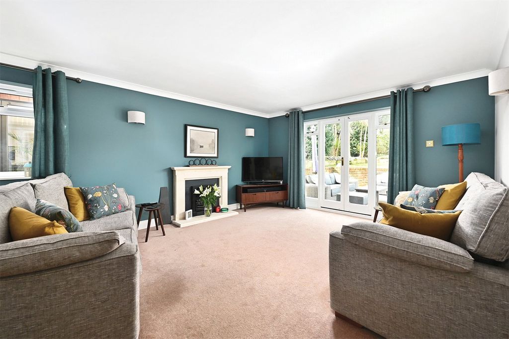 Property photo 3 of 28 Picture No. 18