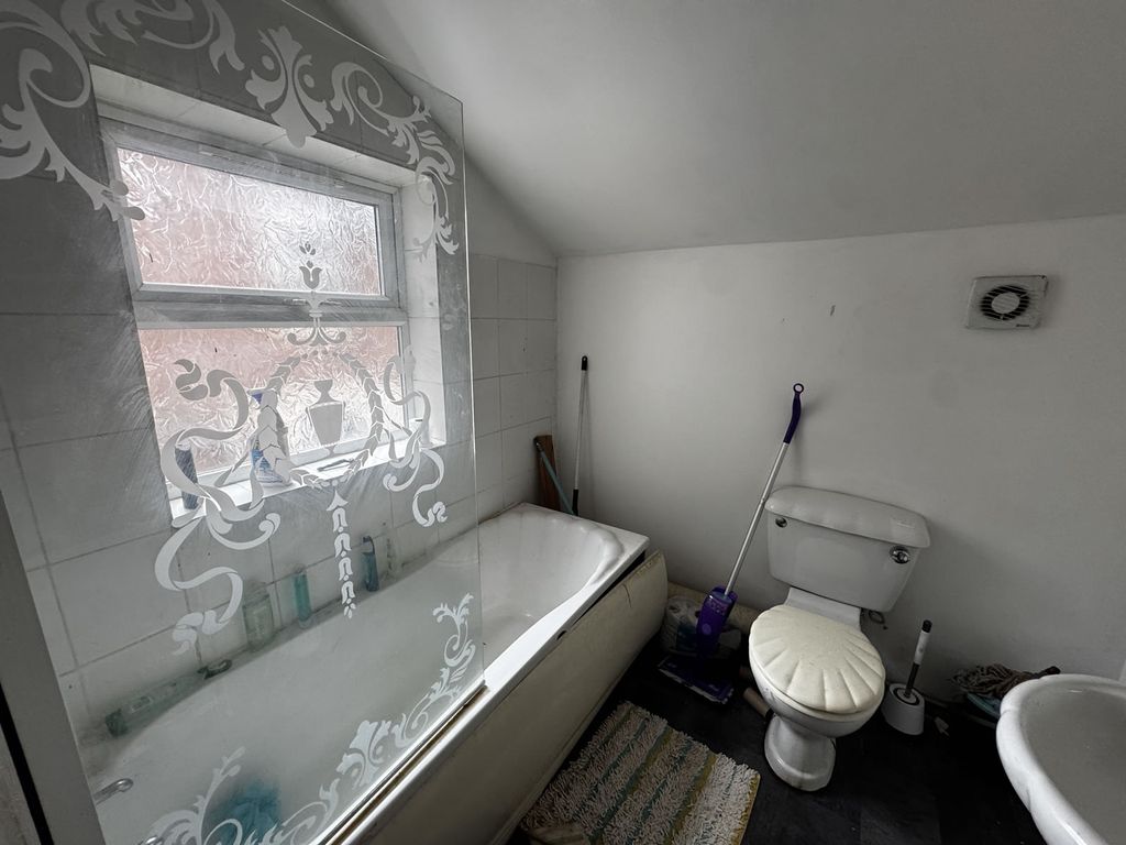 Additional image 6 of 2 bed block of flats for saleStation Road, Ilkeston DE7