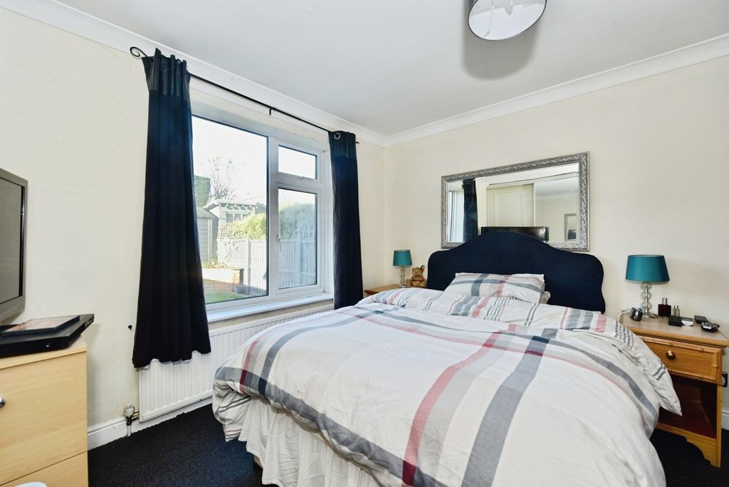 Property photo 3 of 10 Photo