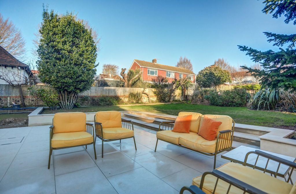 Additional image 27 of 6 bed detached house to rentShirley Drive, Hove BN3