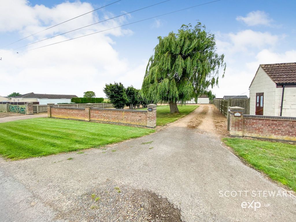 Property photo 3 of 18