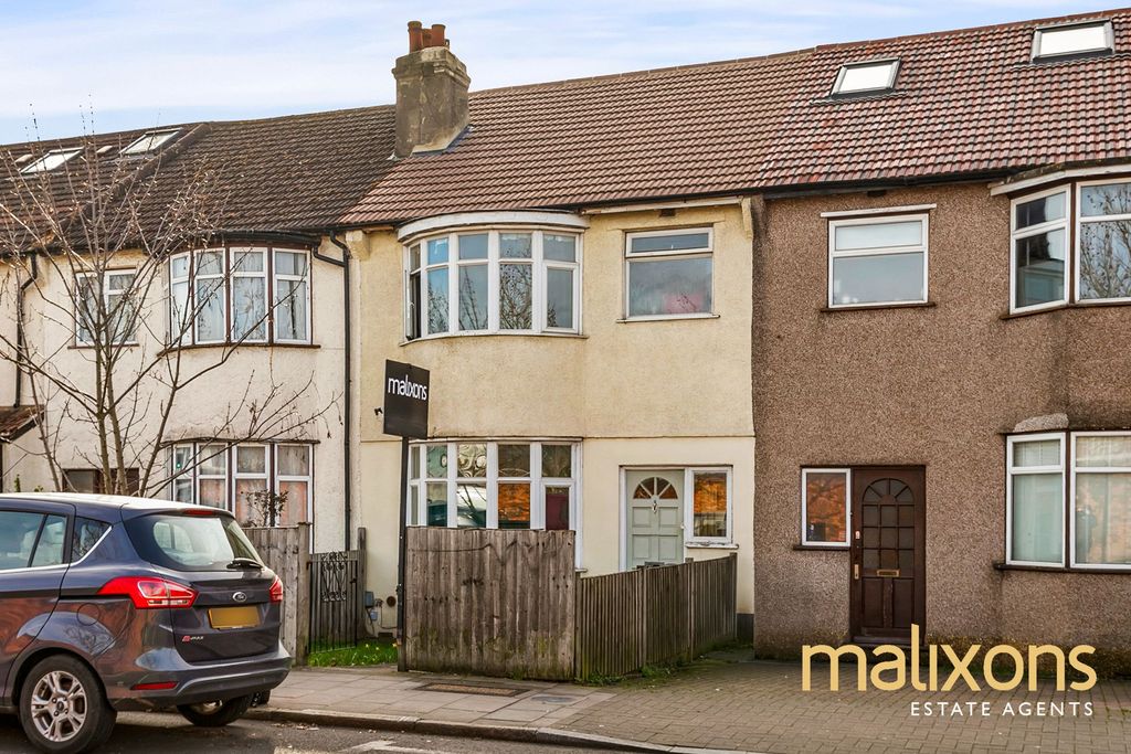 Property photo 1 of 9