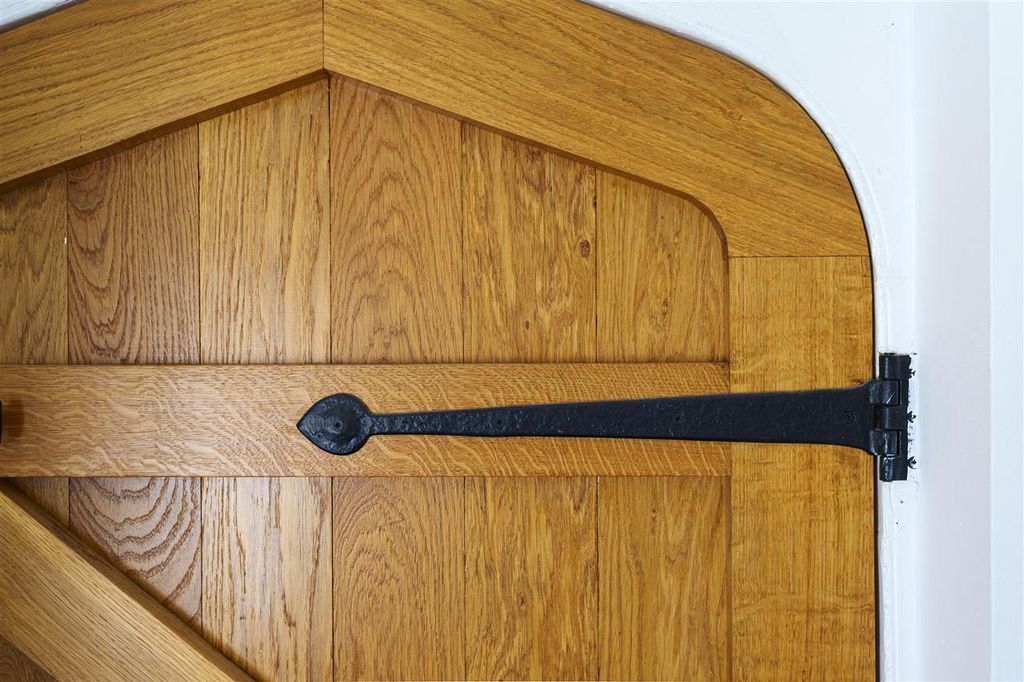 Property photo 3 of 28