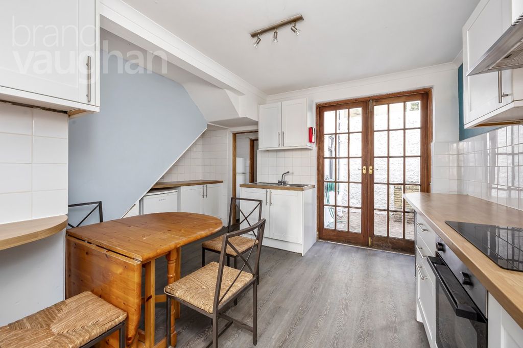 Property photo 2 of 12 Picture No. 04