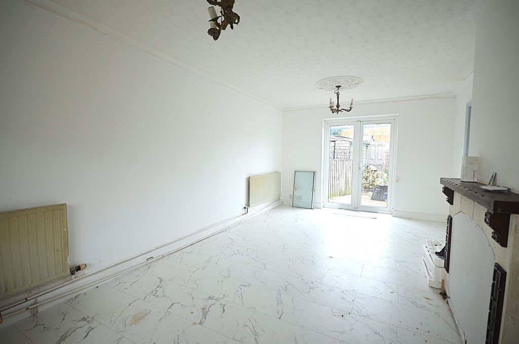 Property photo 1 of 8 Three Bedroom Semi-Detached House