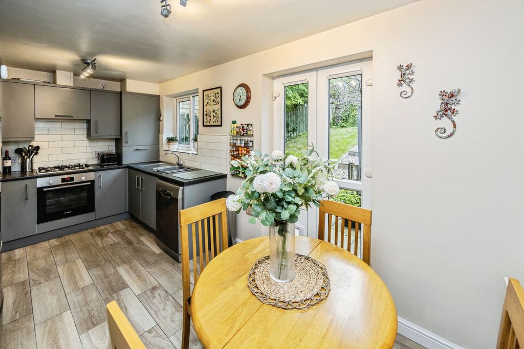 Property photo 3 of 20 20Prhudds-290626-19