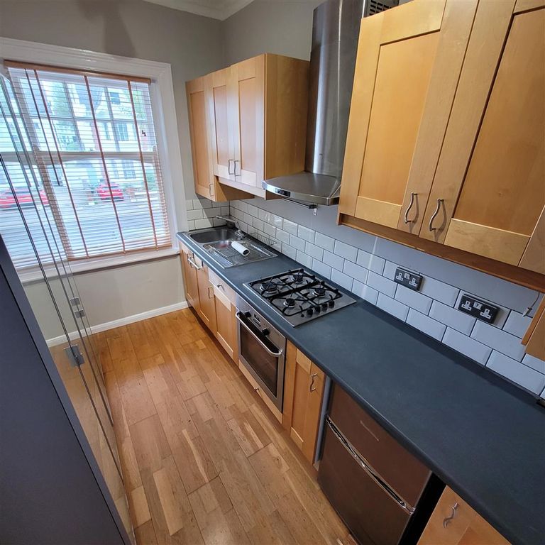 Property photo 2 of 7 Kitchen.Jpg
